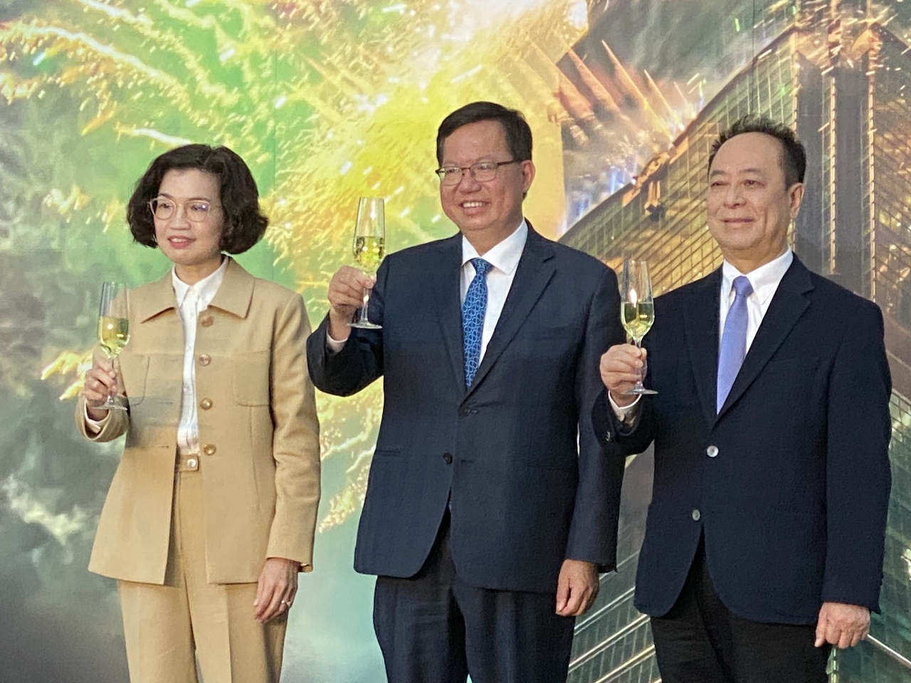 台北101のニューイヤー花火が初めて日本のものを採用、行政院：台日友好の証
