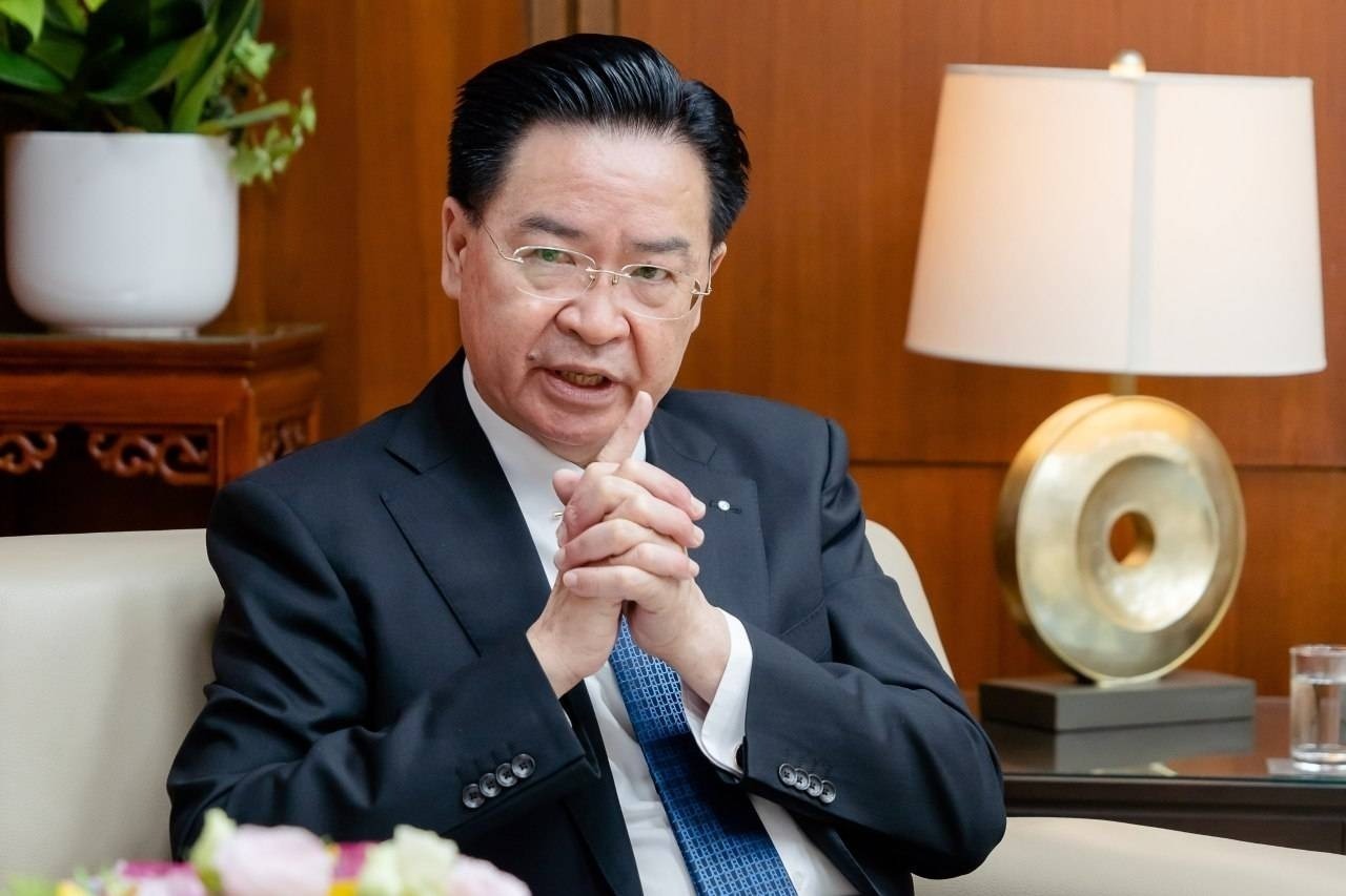 呉・外交部長が英誌に寄稿、中国による選挙介入に注意呼びかけ