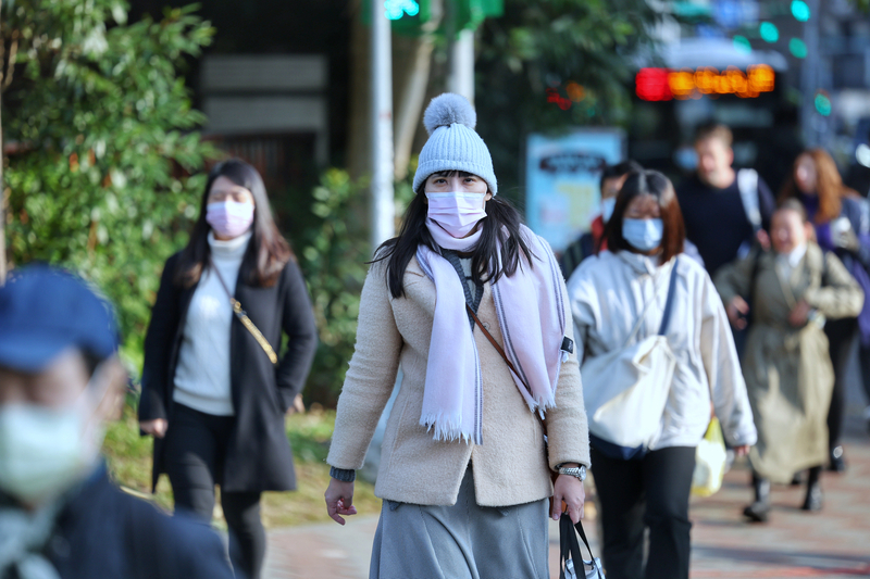 1/16は風上の北東部は一時雨、中南部は寒暖差に注意