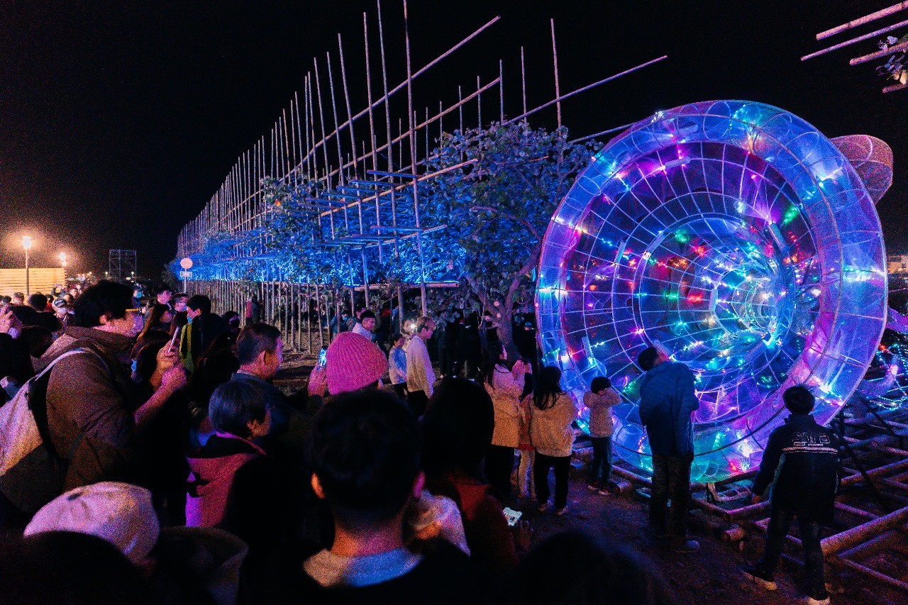 台湾ランタンフェス安平会場、旧正月初日の来場者のべ40万人超