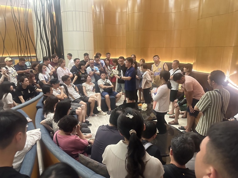 台湾人観光客がベトナムで足止め、観光署：無事帰国を要求