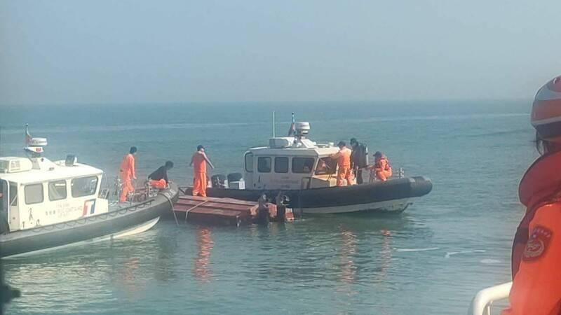 越境した中国船が検査を拒否、金門海域で転覆し2人死亡