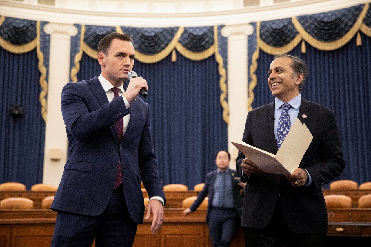 米与野党議員がバイデン政権に中国製ドローンの関税引き上げを要求