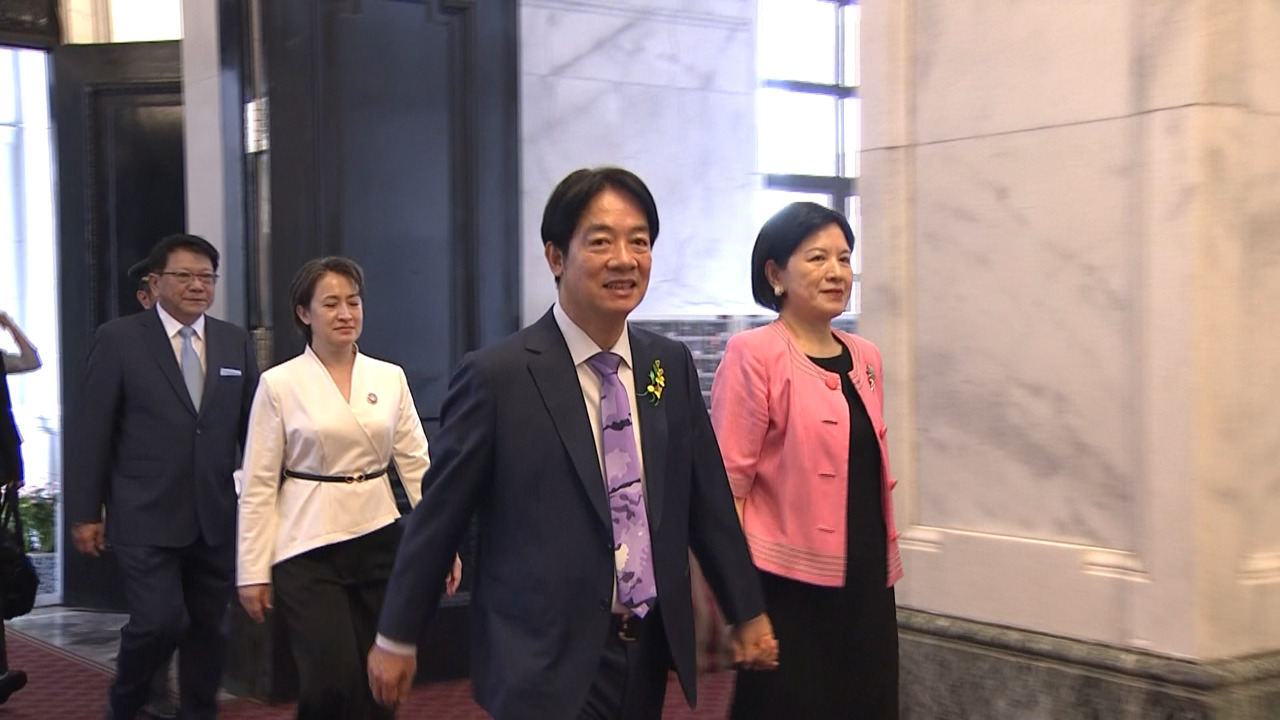 頼・総統と蕭・副総統の家族、就任式に出席