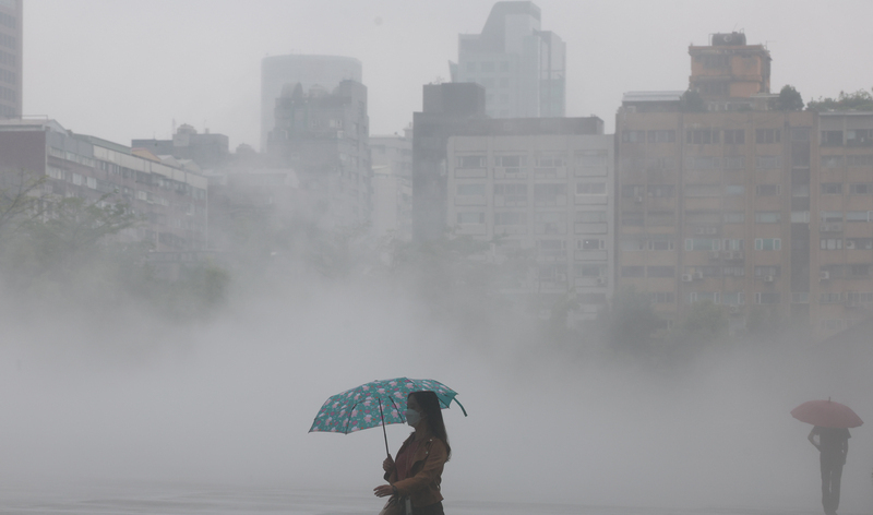 6/7は低気圧の影響で各地で雨が降りやすくなる