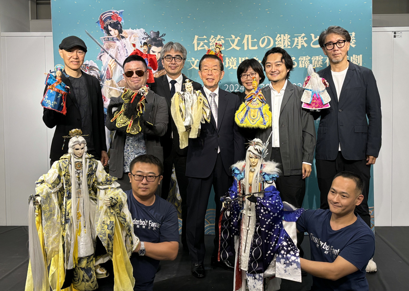 「布袋劇」展が日本・東京で開幕、宝塚の衣装も展示