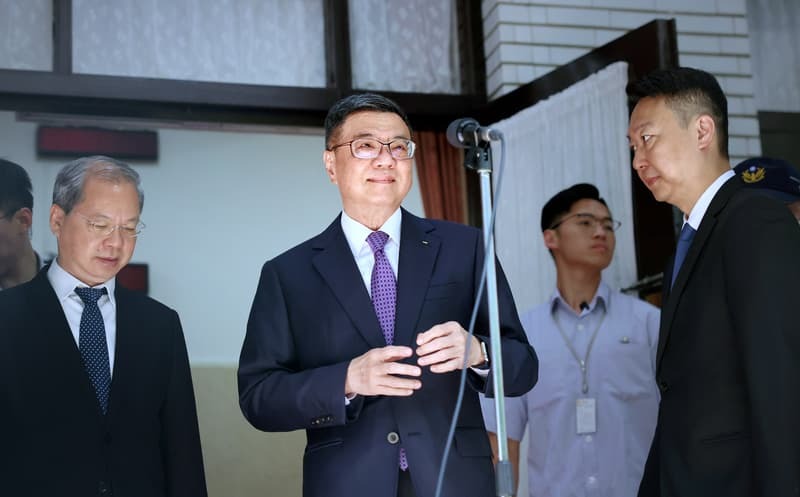 卓栄泰・行政院長「憲法解釈請求について綿密に計画、検討」