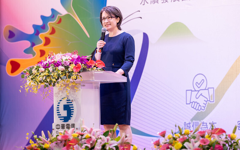 蕭美琴‧副総統：中華電信は台湾の誇り、世界への飛躍に期待