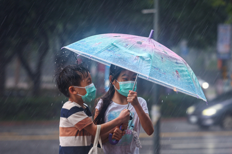 7/2は暑さ続く、午後は雷雨、短時間の大雨に注意