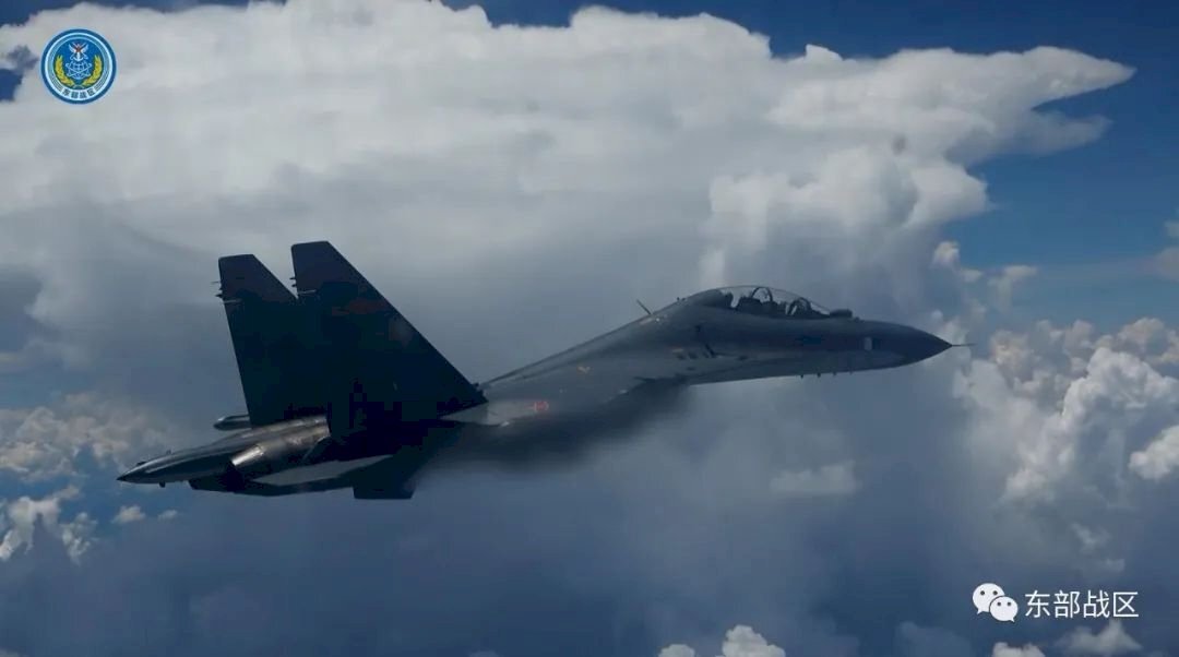 中国軍機延べ19機が台湾海峡中間線を通過、国防部：厳格に監視