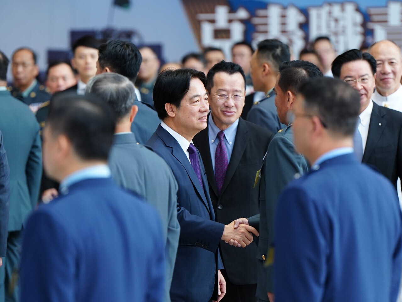 中国の脅威に対し、頼・総統：中華民国と中華人民共和国は互いに隷属しない
