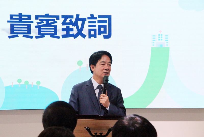 頼総統がスマート医療のモデル病院を視察　「台湾は半導体だけではない、スマート医療は台湾の国力」