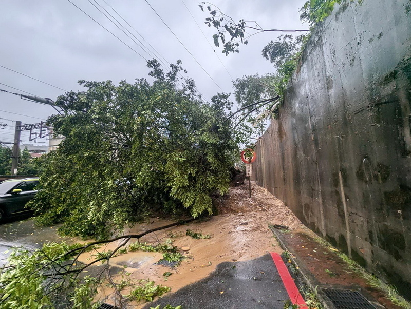 【台風18号の被害状況】2人死亡、2人不明、123人負傷、漁船9隻漂流