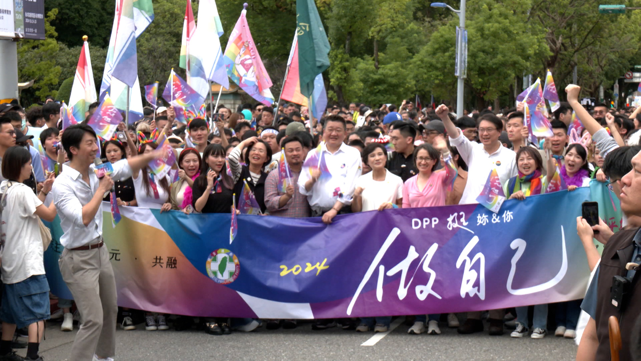 第22回台湾LGBTプライドパレードに18万人が参加　主催者発表