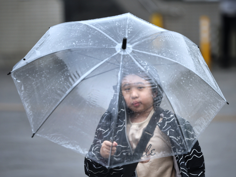 11/5台湾北部は肌寒い雨の日に、中南部は30度