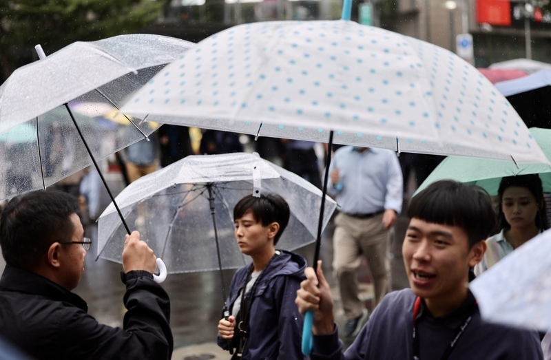 11/19は北部‧東部で肌寒く雨、中南部で最高気温は27度