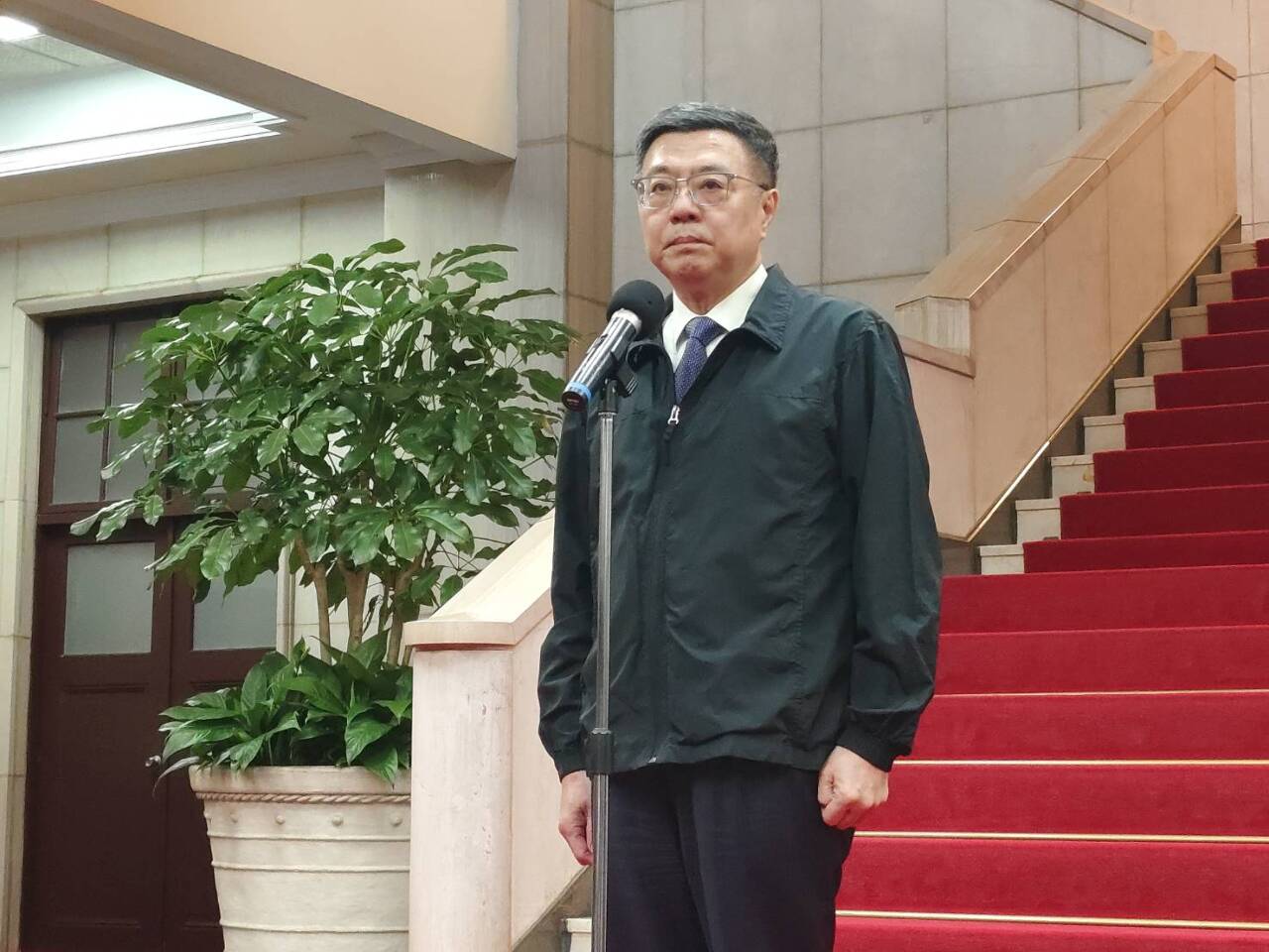【労働部公務員自殺事件】頼総統も行政院も謝罪、労働部長が引責辞任
