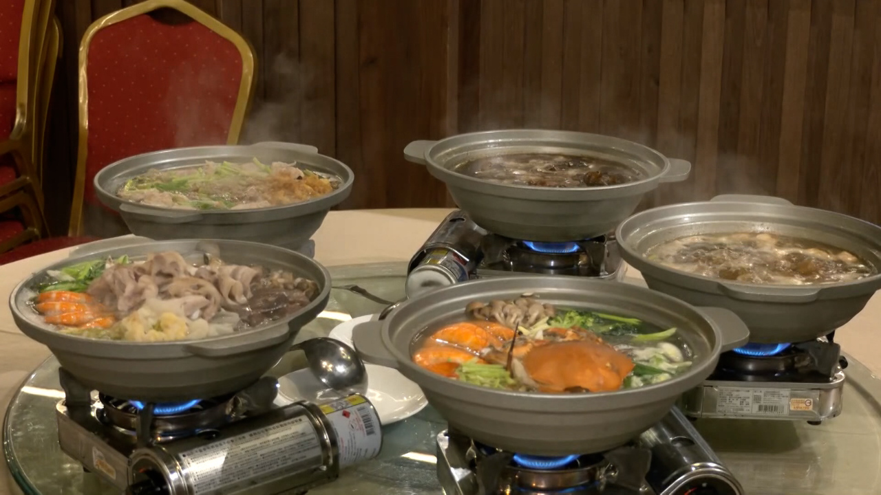 台湾チーム優勝を祝い！火鍋業者が5種類の鍋料理を1元セール