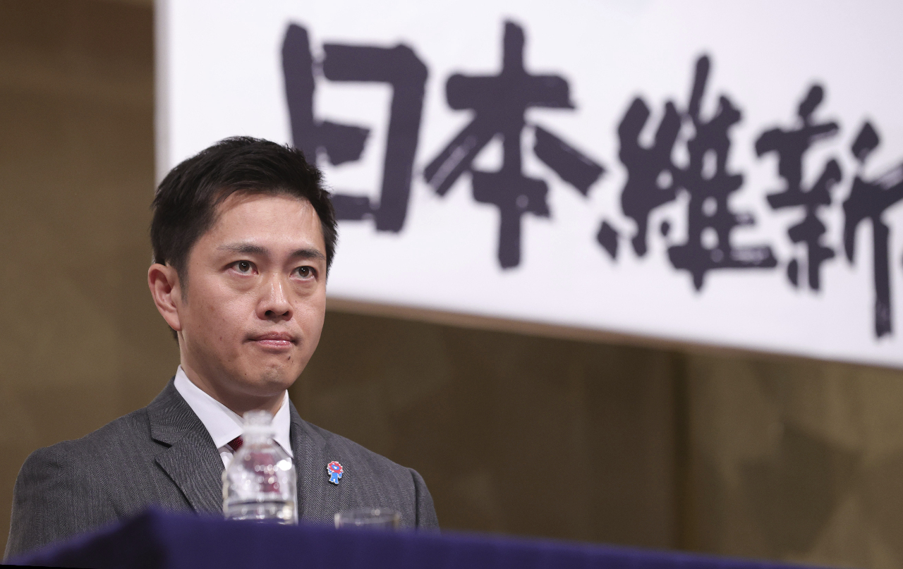 日本維新の会、新代表に大阪府の吉村洋文知事が選出される