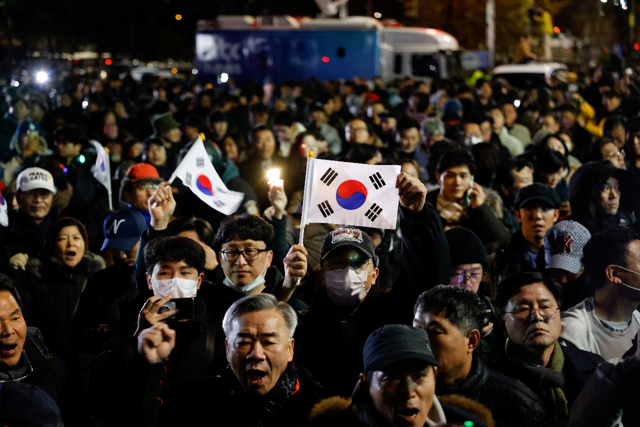 韓国の尹大統領が非常戒厳を解除、今後の政権運営が不透明に