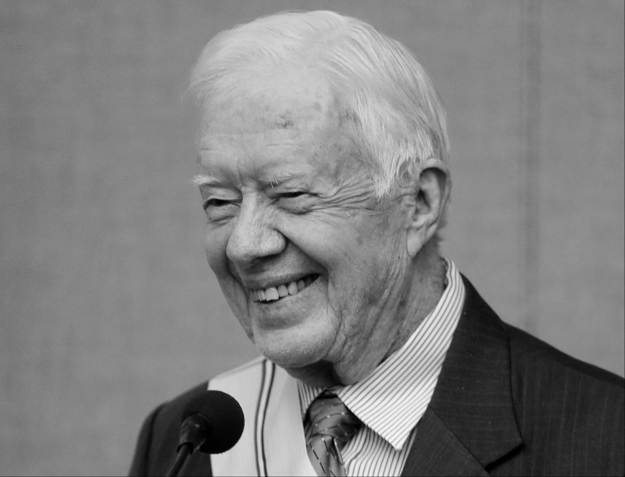 ジミー・カーター米元大統領が100歳で死去