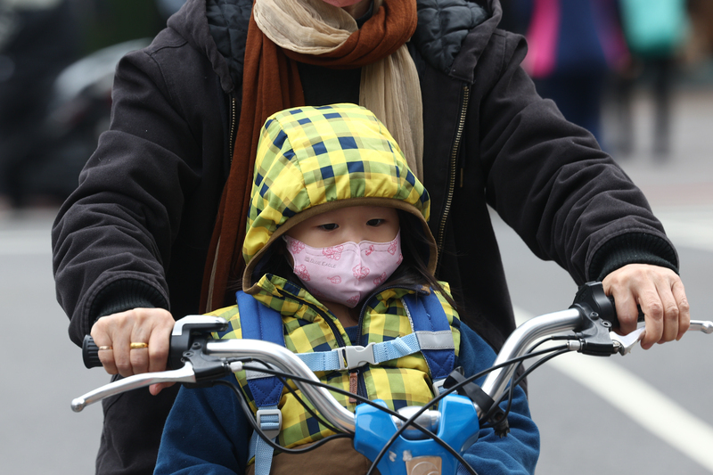 2/4日中から乾燥した寒さに、朝晩は冷え込み