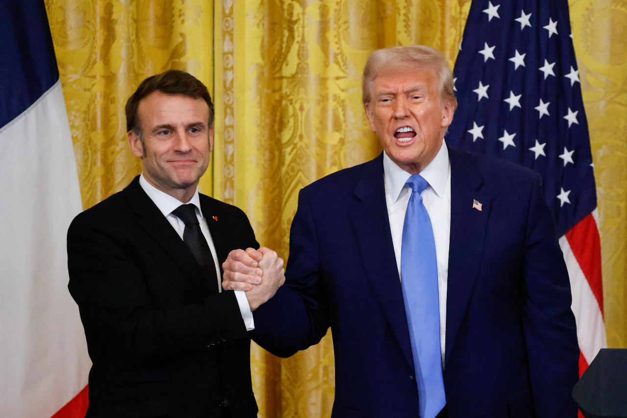 マクロン仏大統領と会談、トランプ米大統領：露ウクライナ戦争終結へのヨーロッパの関与を歓迎