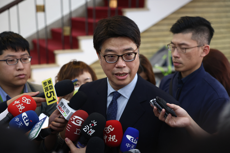 陸委会：中国身分証所持の調査は軍人・公務員・教職員のみを対象に