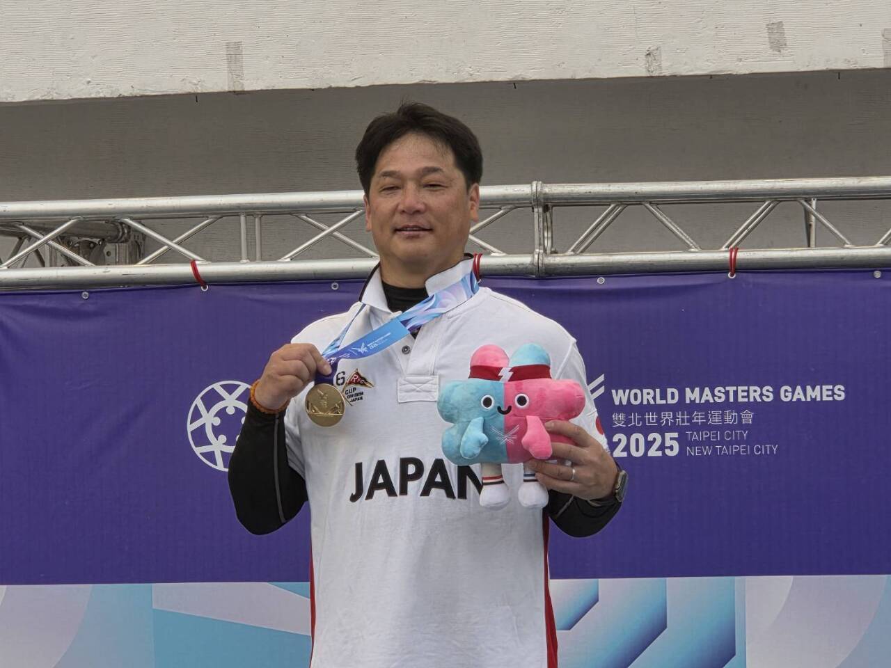 ワールドマスターズ台北・新北　和歌山市の井上直樹前議長ハンマー投げで金！
