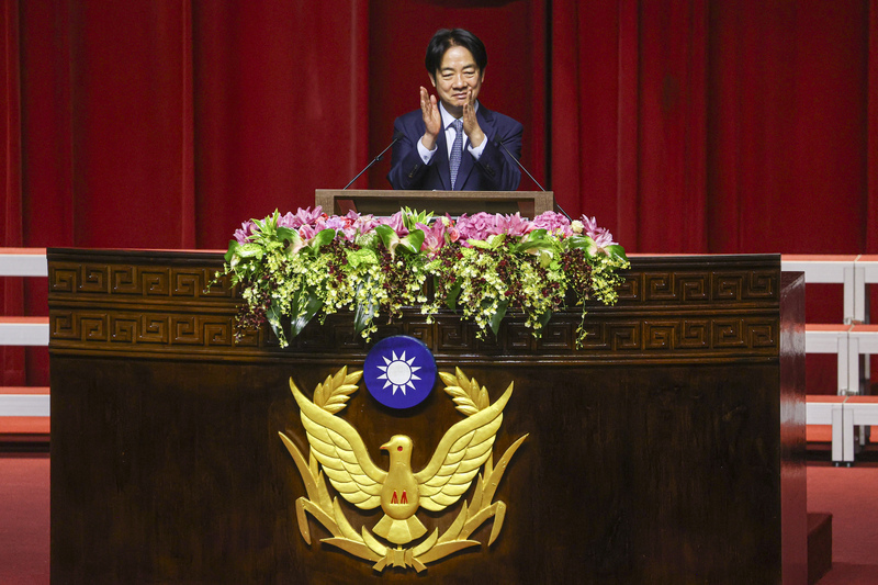 警察学校の卒業式に出席、頼・総統が社会全体の防衛強靭性強化に期待